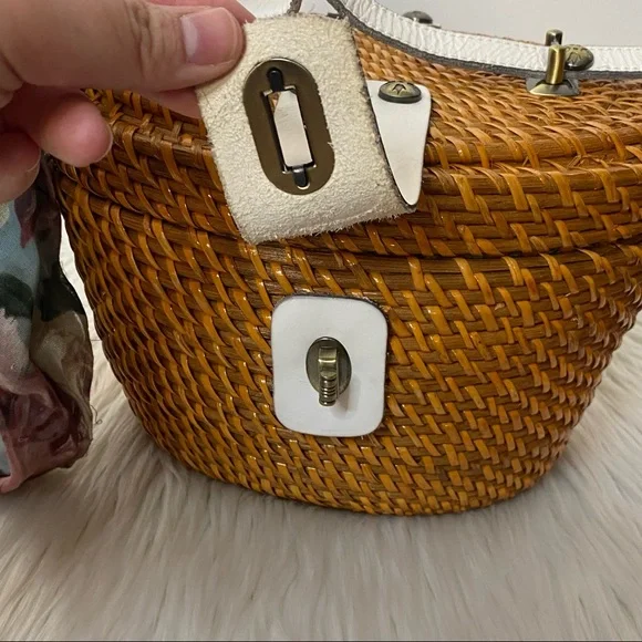 Patricia Nash Caselle Basket Purse with Tan & Crackled Rose Scarf - Picture 15 of 15